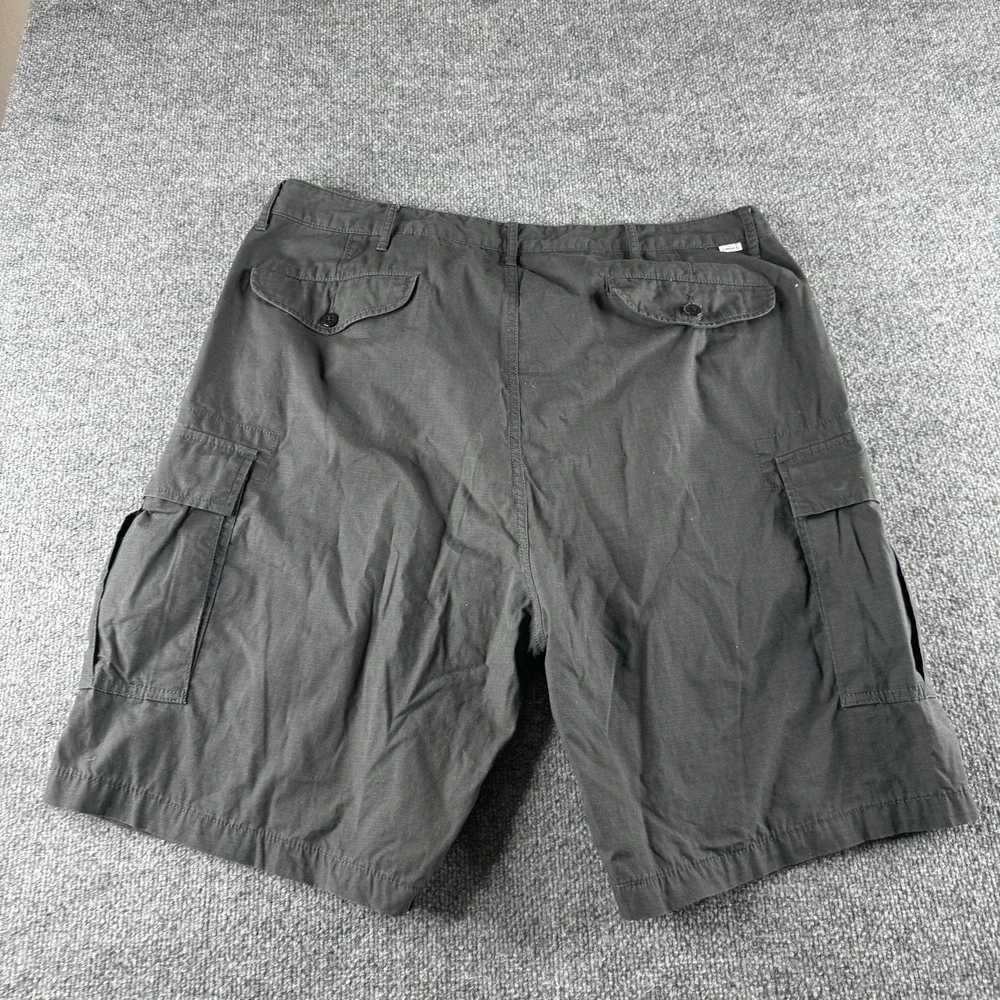 Levi's Cargo Shorts Mens 42 Gray Cotton Canvas Regular 11 Inseam Pockets Utility